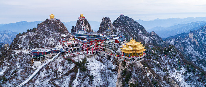 山雪景洛阳栾川老君山背景