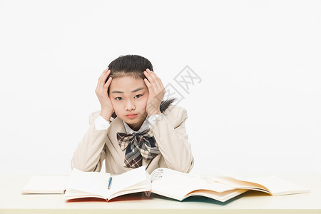 遇到难题的女孩遇到难题的小女孩女学生背景