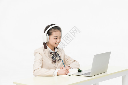 线上教育小女孩上网课幼教高清图片素材