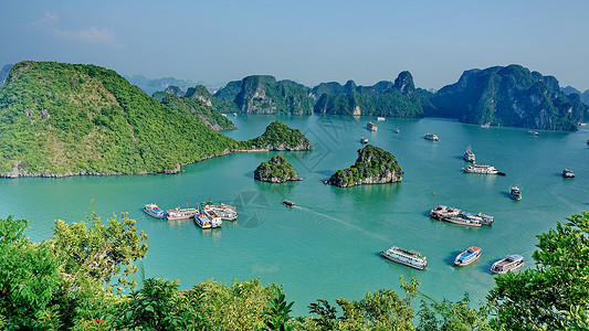 海上蓝天越南海上桂林下龙湾背景