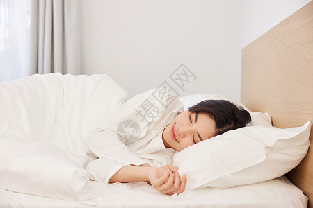 青年居家女性睡觉睡眠早上高清图片素材