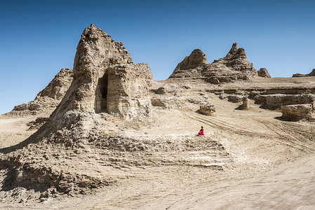 新疆维吾尔自治区魔鬼城图片