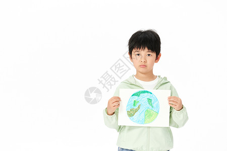 手绘抗战胜利日拿着手绘地球的小男孩不开心背景