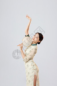 古典东方旗袍美女舞者跳舞图片