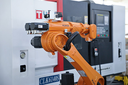 科技手臂工业机器人和机床背景