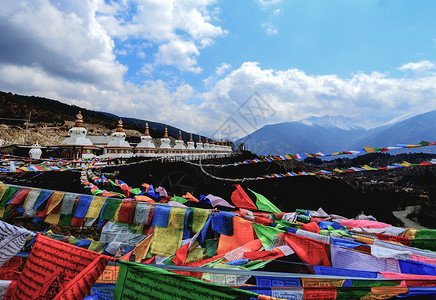 西藏拉萨大昭寺五星红旗高清图片素材