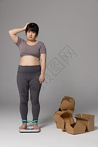 体重超标的女性图片