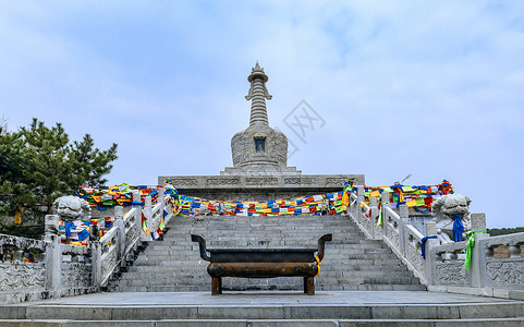 呼和浩特乌素图召白塔背景图片