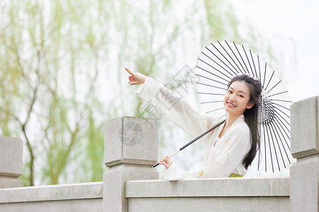 古风汉服美女撑伞图片