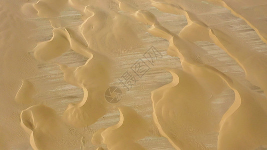青海网红戈壁荒漠地貌图片