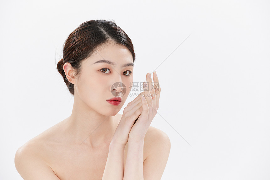 女性美妆面部护肤图片