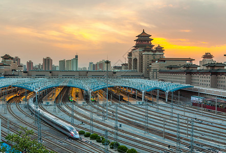 北京西站的日落背景图片