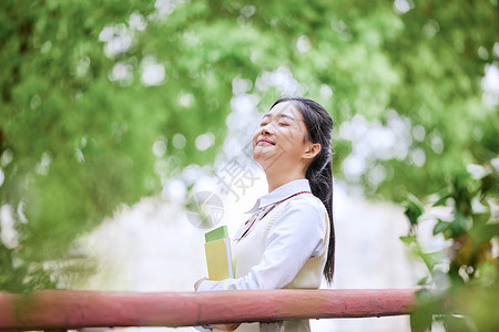 校园风女性写真图片