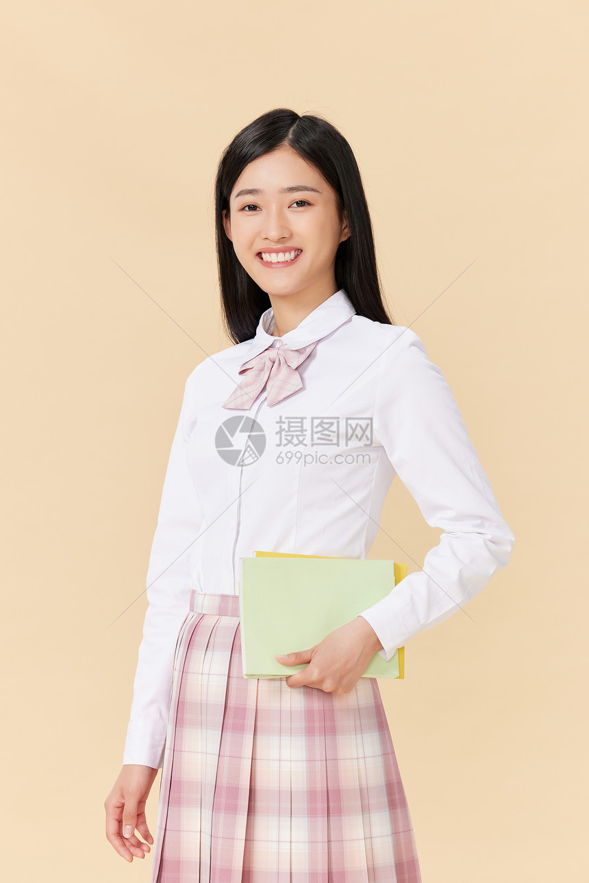 穿校服的女高中生形象图片