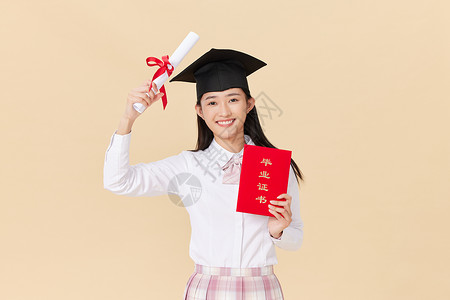手拿毕业证的女高中生开学季高清图片素材