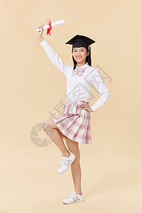 手拿毕业证的女高中生人物高清图片素材