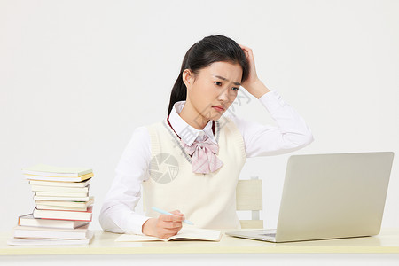 迷惑学习遇到困难困惑的女学生背景