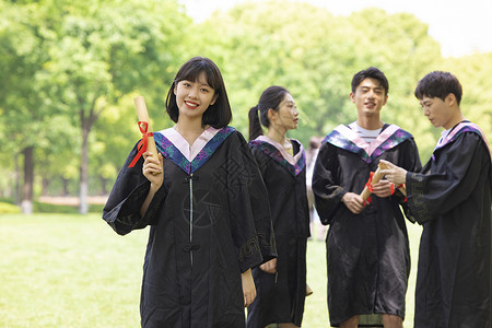 毕业季女大学生形象模特高清图片素材