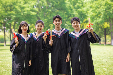 年轻大学生毕业合照形象背景图片