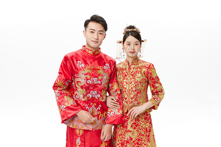 穿秀禾服的年轻夫妻背景图片