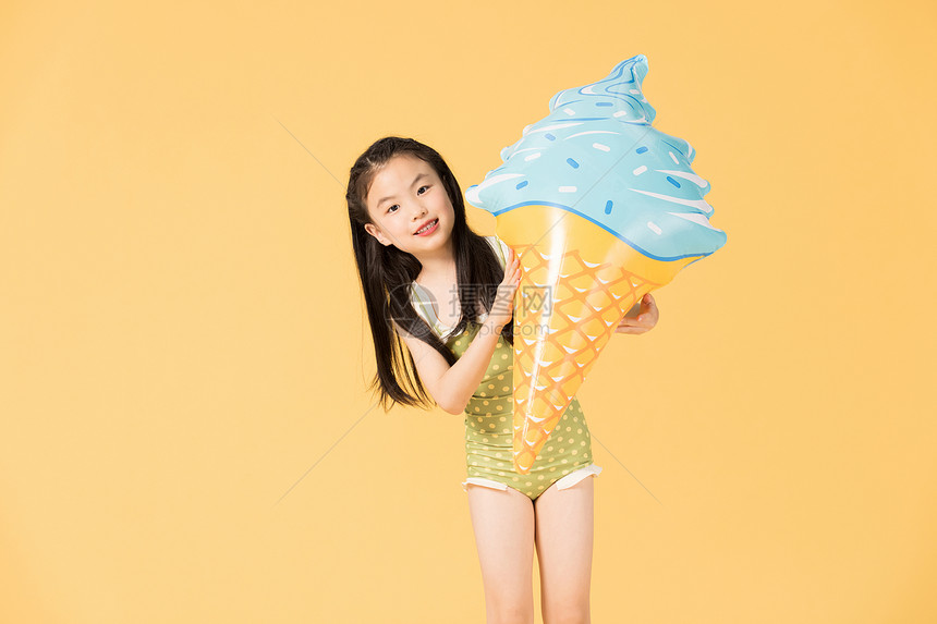 夏日泳装清凉儿童图片