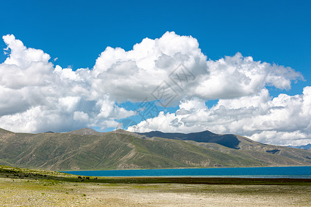 西藏羊卓雍错羊湖背景图片