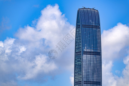 鹏城特写深圳京基高楼背景