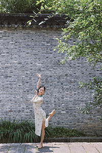 复古旗袍女性舞蹈舞姿背景图片