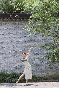 复古旗袍女性舞蹈舞姿背景图片