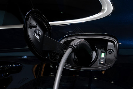 新能源汽车充电高清图片