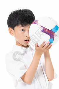 【精】抱着足球的小男孩图片