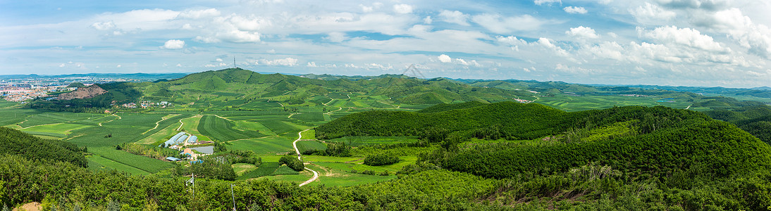 铜镬鼎六鼎山周边绿色森林背景