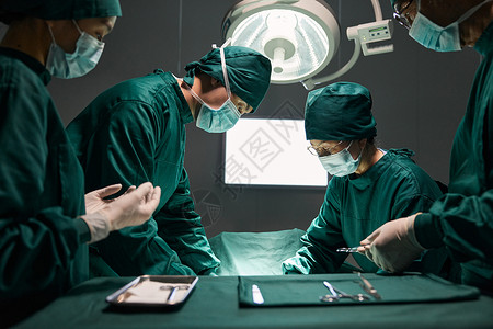 手术室医生做外科手术形象高清图片