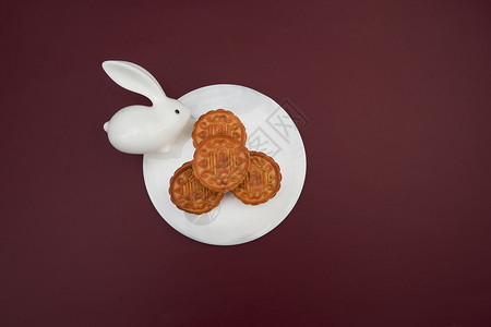嫦娥和玉兔中秋节的五仁味月饼静物背景