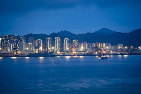 港口的夜晚入夜的漳州港背景