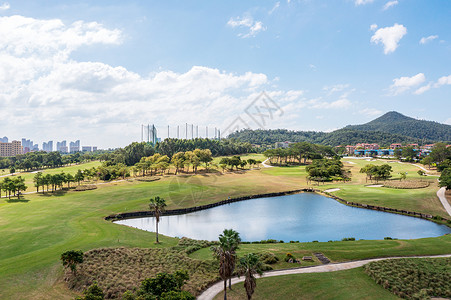 高绿地高尔夫场的环境背景