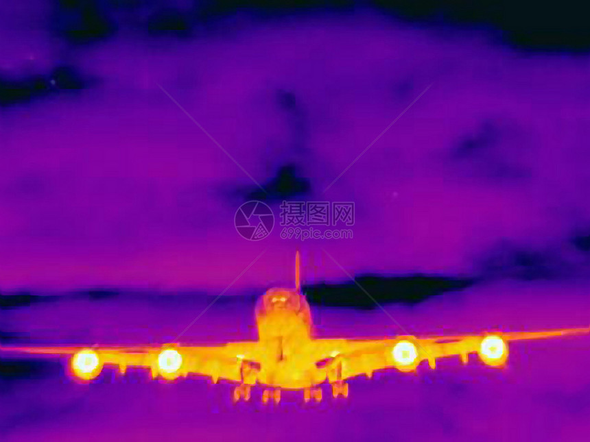 飞机着陆热图像图片