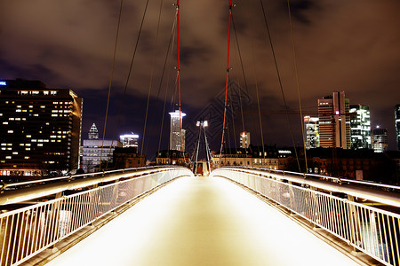 德国法兰克福桥面夜景图片