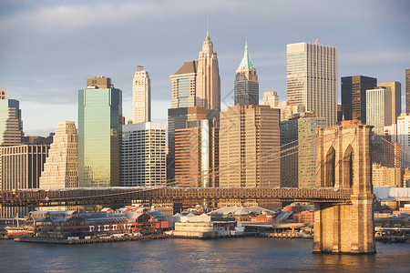 纽约市布鲁克林大桥白天高清图片素材