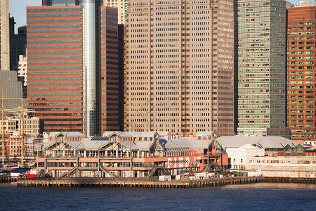 纽约市摩天大楼和水边旅游目的地高清图片素材