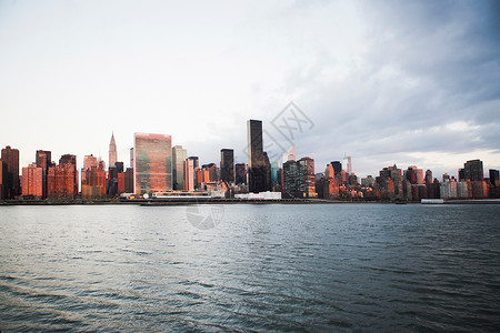 纽约市天际和海滨城市的高清图片素材
