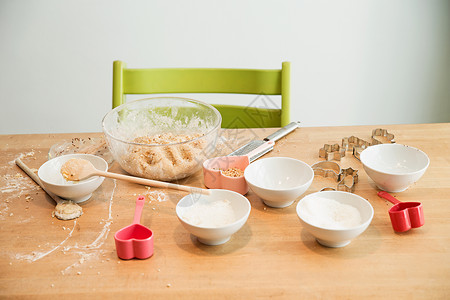 厨房制作食物的道具图片