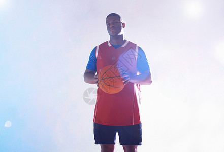 男篮球运动员肖像图片