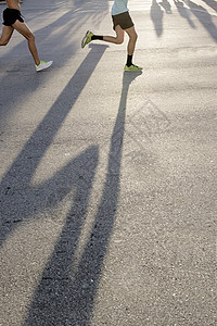 户外跑步健身的人图片