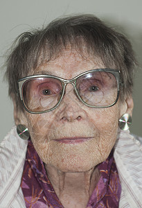 一个92岁的妇女肖像图片