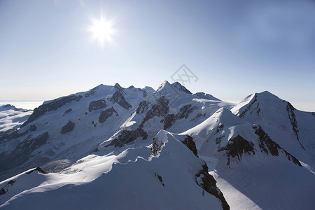 冬季瑞士阿尔卑斯山图片
