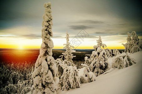 俄罗斯日落的冬季风景图片