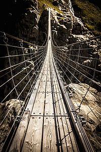 山上的吊桥瑞士图片