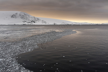 南极洲勒梅尔海峡图片