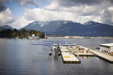 加拿大温哥华港海机图片